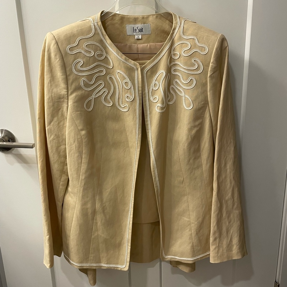 LeSuit 3-piece suit